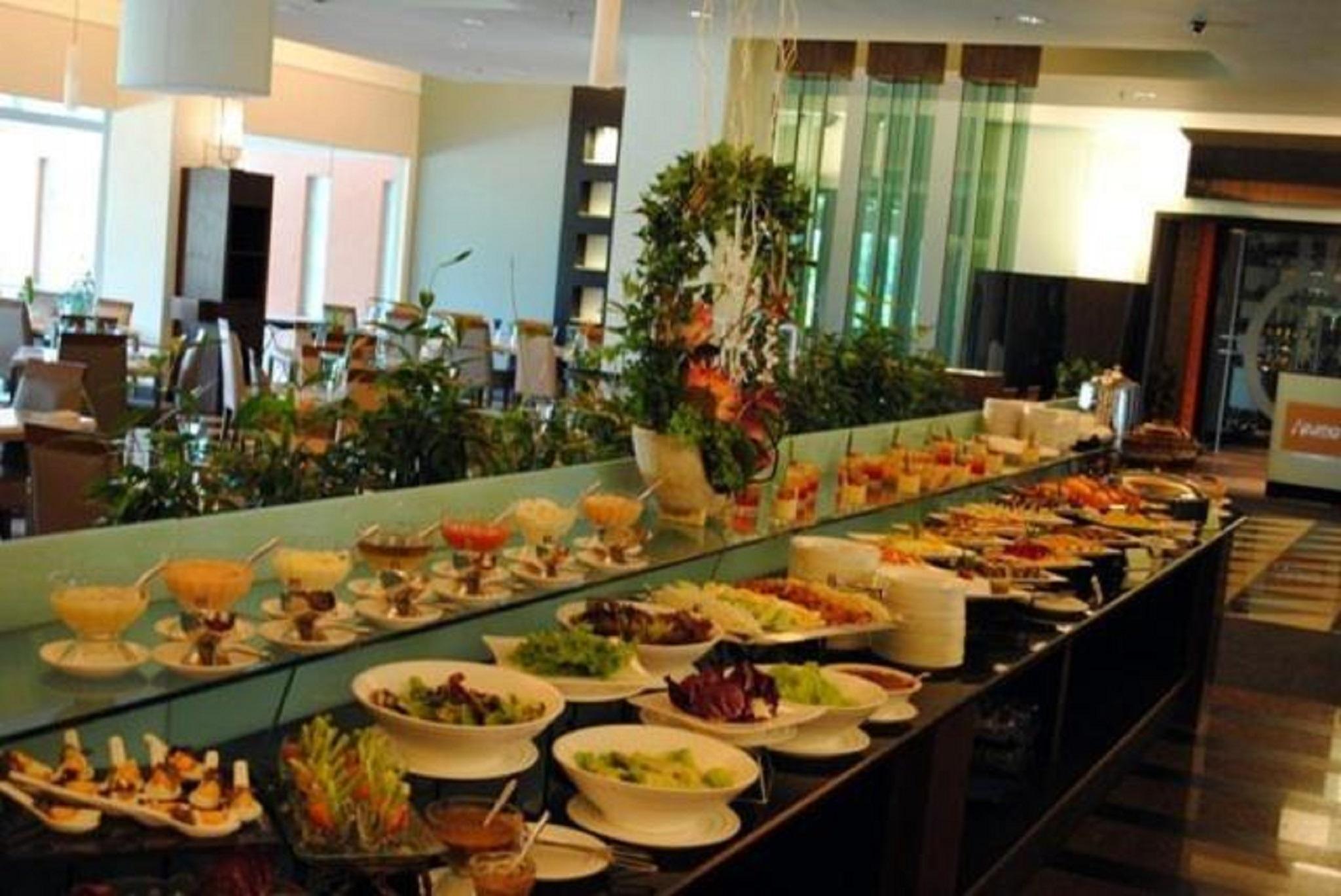 Nilai Springs Resort Hotel Exterior foto