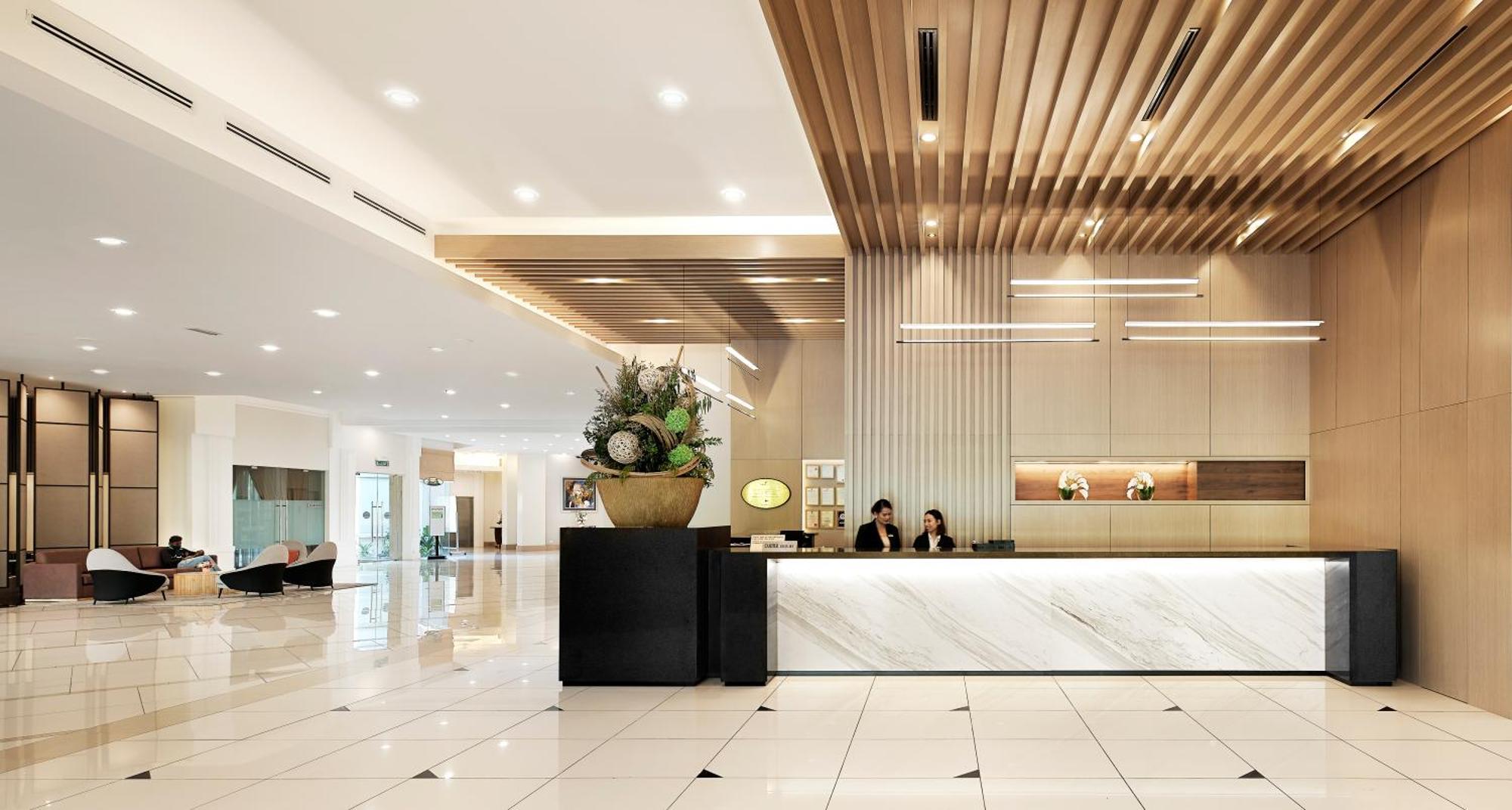 Nilai Springs Resort Hotel Exterior foto